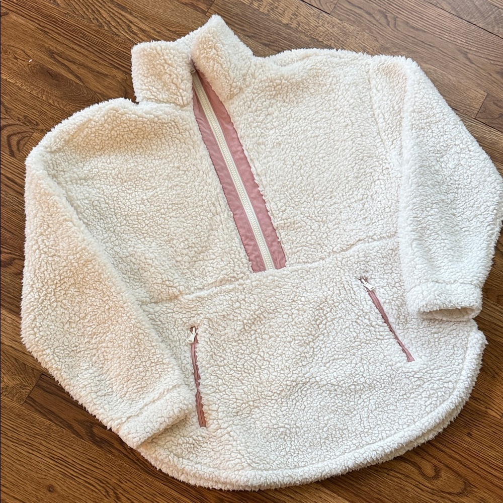 Lou & Grey Cozy White Sherpa Pullover with Pink Accents